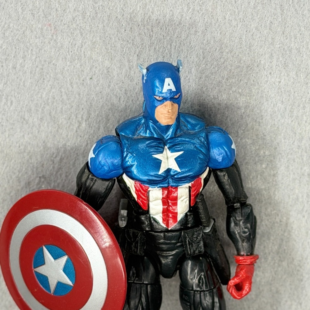 Marvel Legends BUCKY CAPTAIN AMERICA 6" Action Figure Arnim Zola BAF Wave 2012 - Picture 3 of 11
